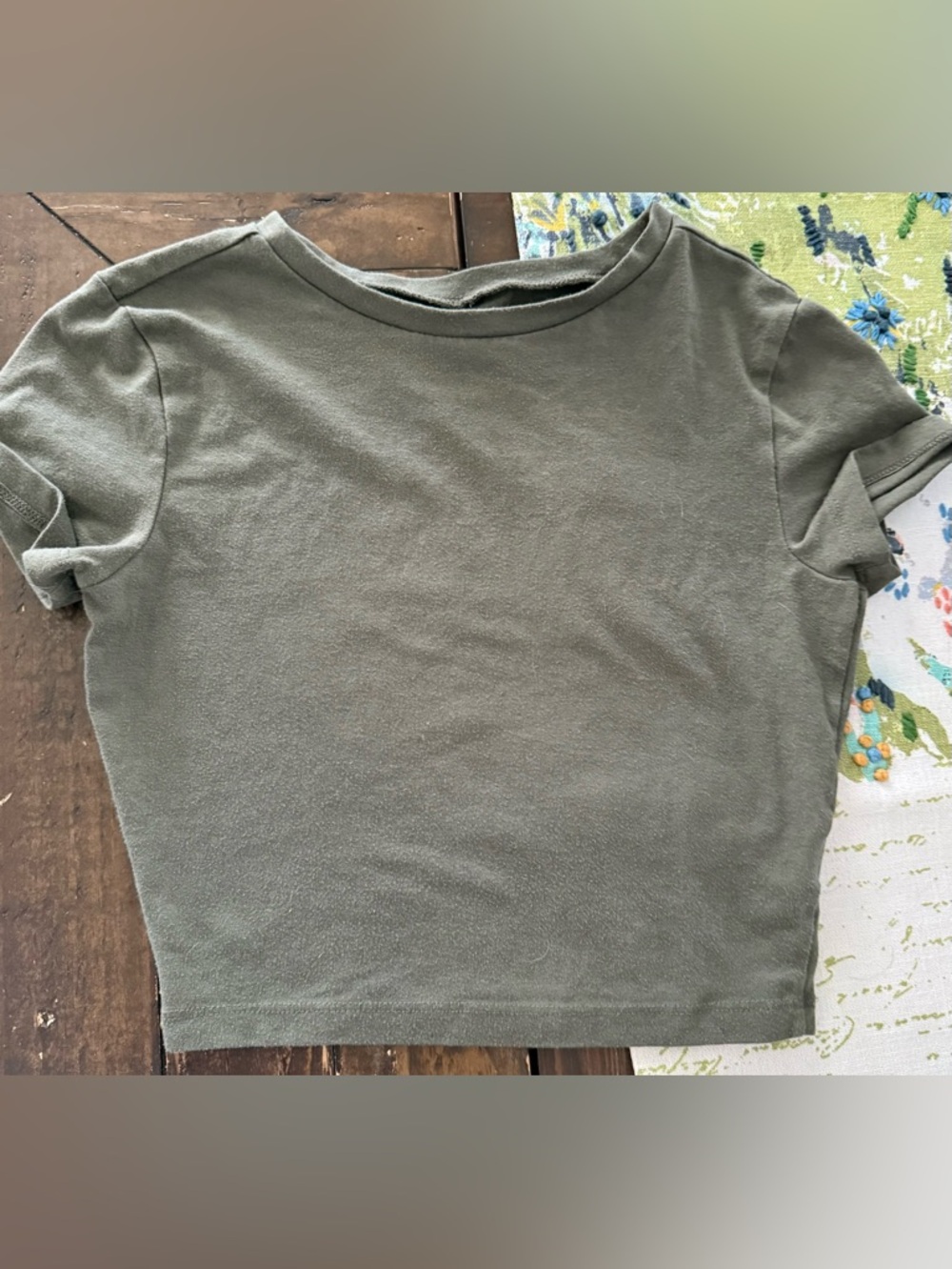 Wild Fable Crop T-Shirt in Olive Green womens XS